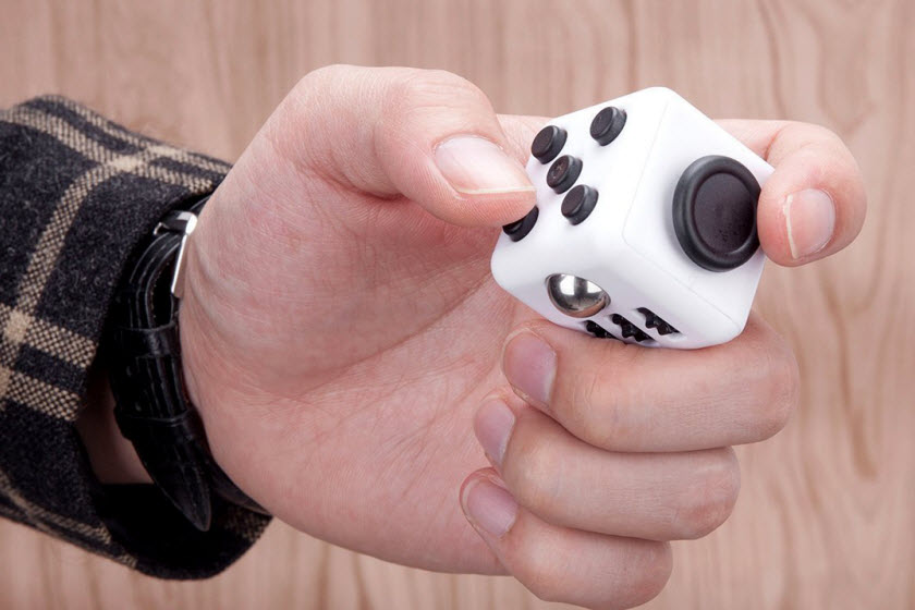 kubus fidget met logo bedrukken