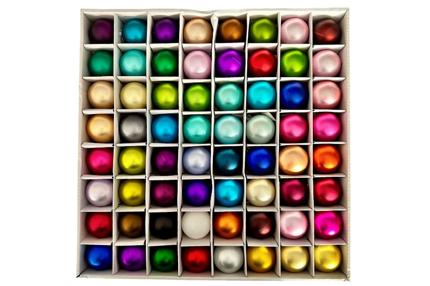diverse kleuren grote kerstballen diverse kleuren grote kerstballen