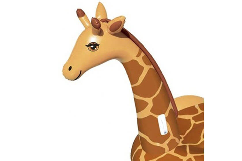 gepersonaliseerde opblaasbare giraf met logo