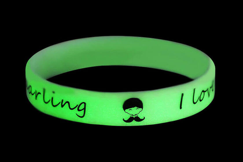 laten maken glow in the dark polsbandjes