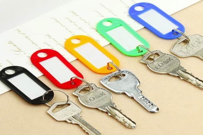 sleutelhangers met label bedrukt