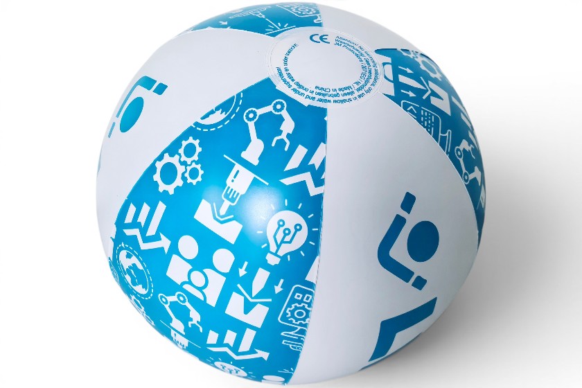 all over custom made strandballen